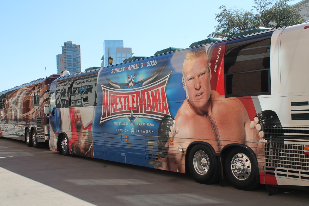 wwe wrestlers tour buses