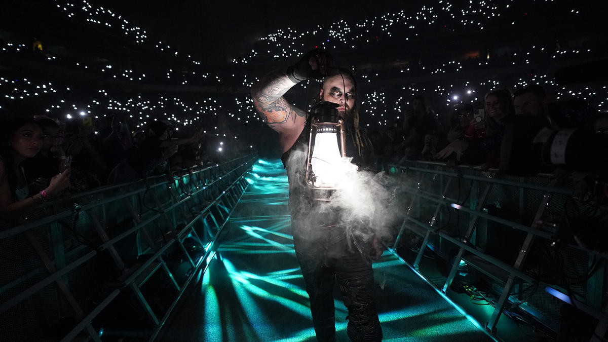 Bray Wyatt Explains Why He Doesn't Like Playing It Safe in Wrestling