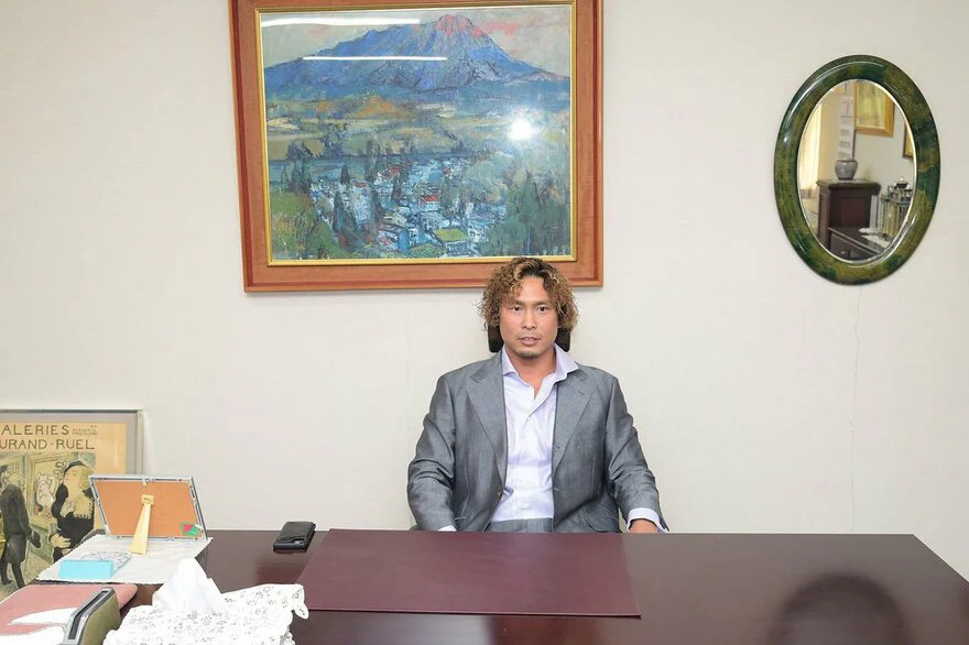 Katsuhiko Nakajima Takes Over AJPW President Takenori Fukuda’s Office