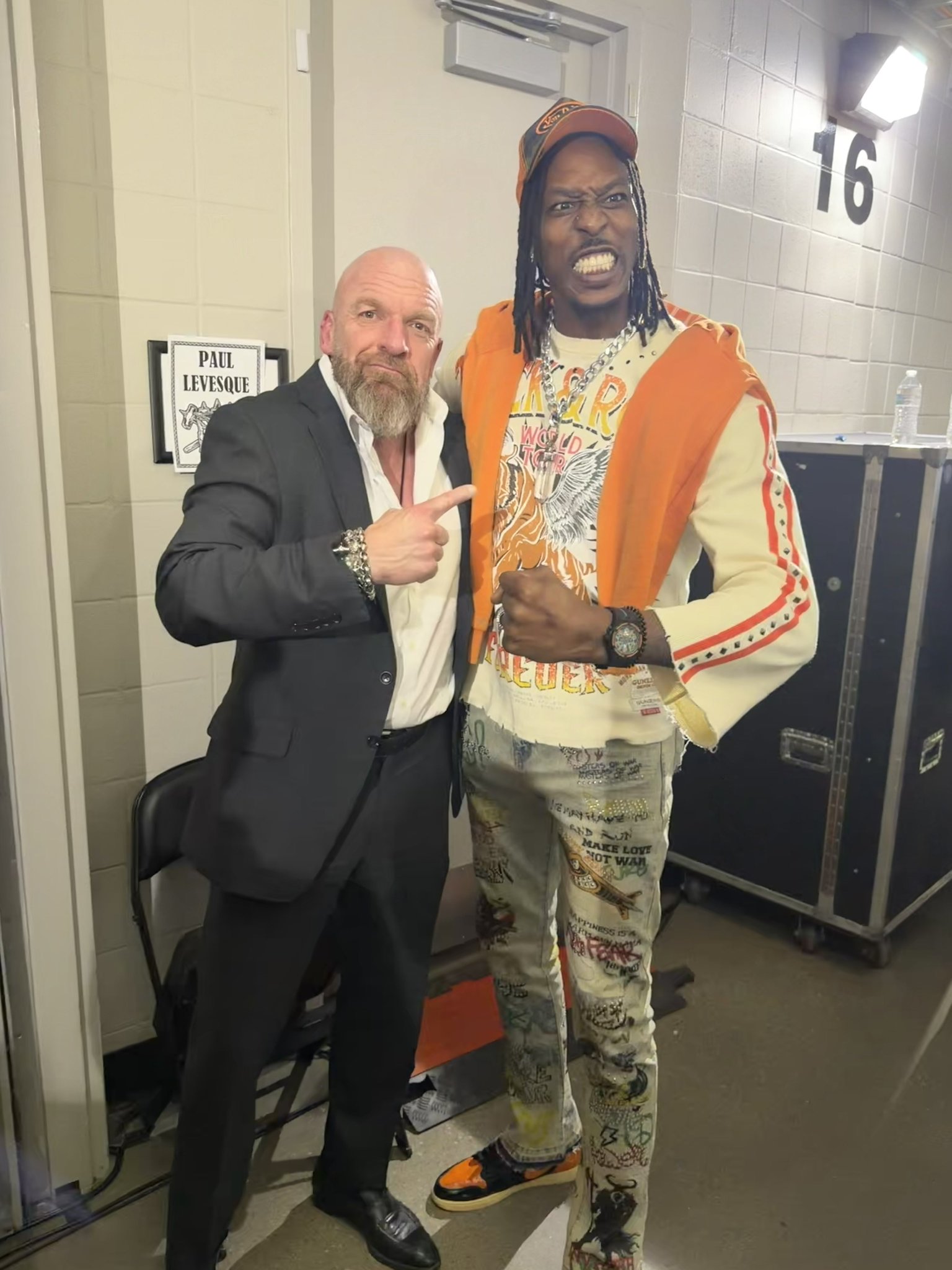 Dwight Howard Thanks WWE & Triple H For RAW Invite